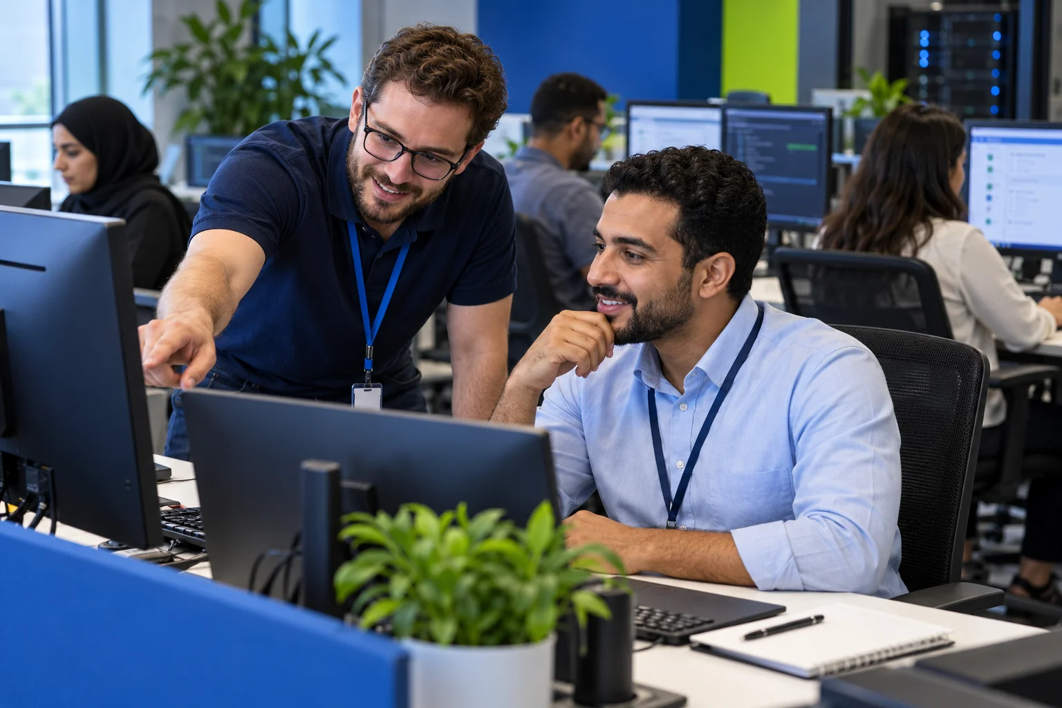 OMA specialist working with an in-house IT manager